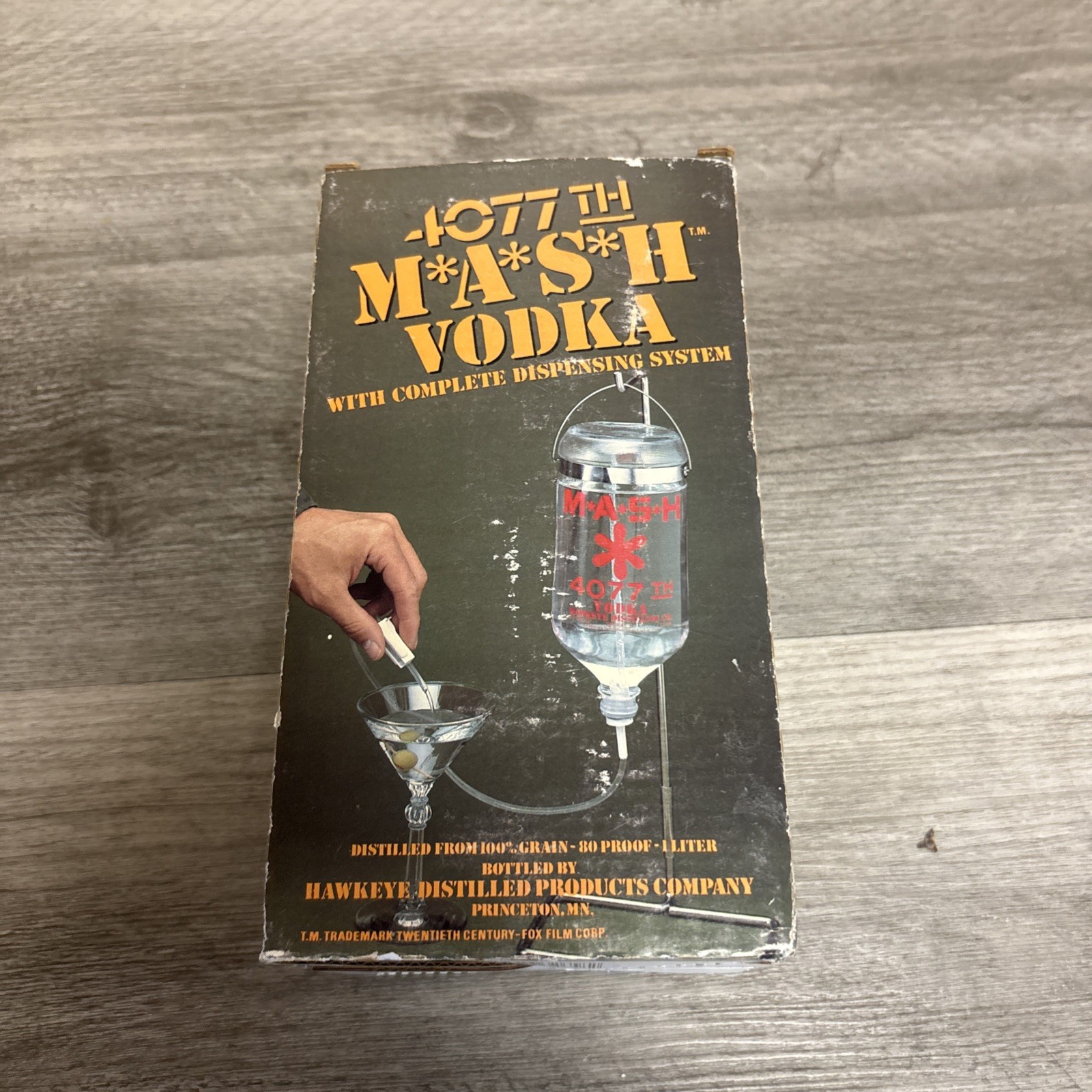  1983 MASH 4077th Vodka IV Drip Dispenser Complete System Hawkeye Boxed