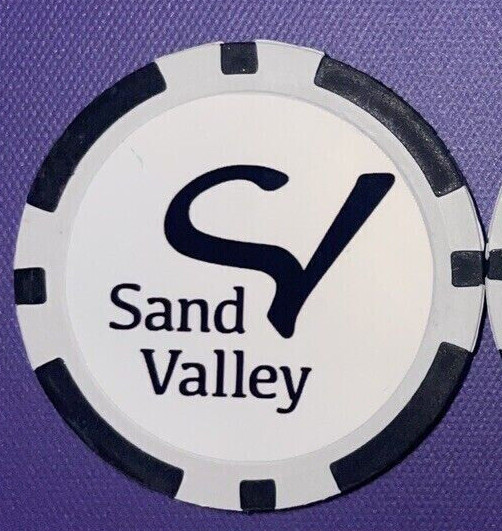 SAND VALLEY GOLF CLUB - *POKER CHIP* --GOLF BALL MARKER