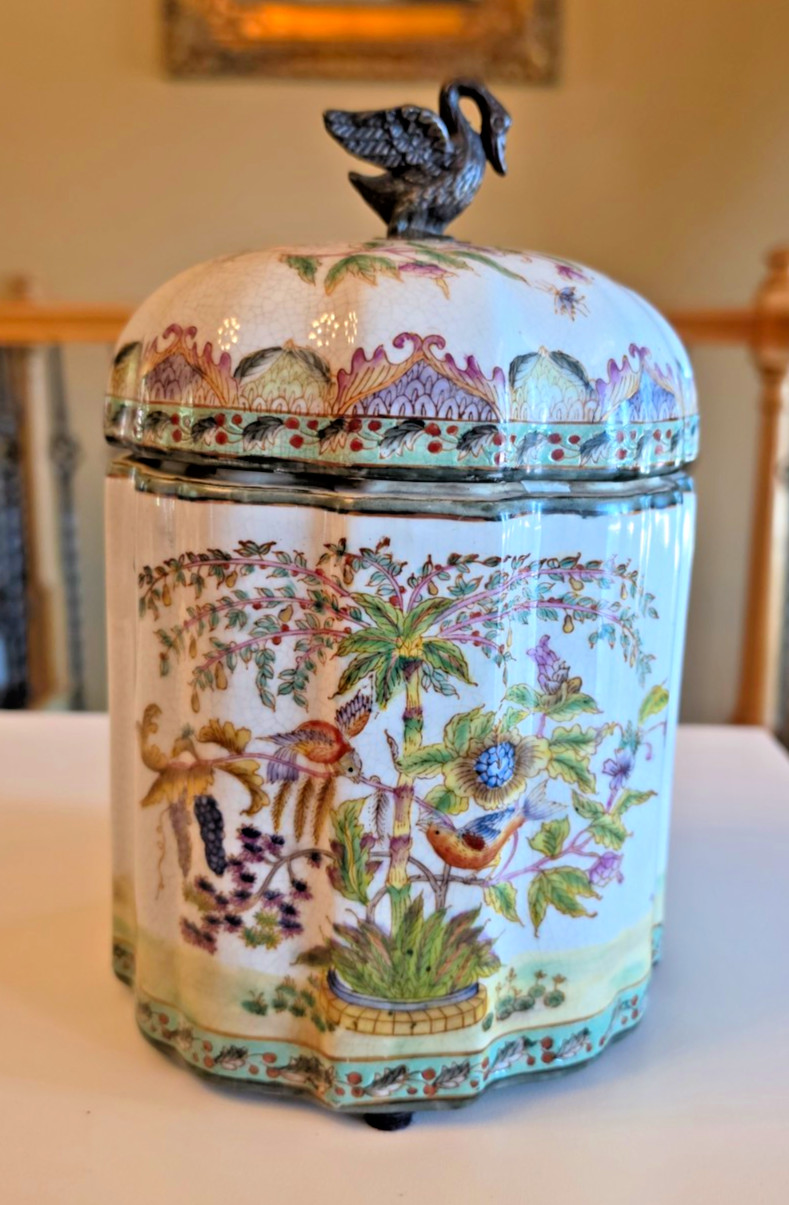 Vintage Chinoiserie Famille Rose Porcelain Ginger Jar Tobacco Caddy Swan Lid Hua