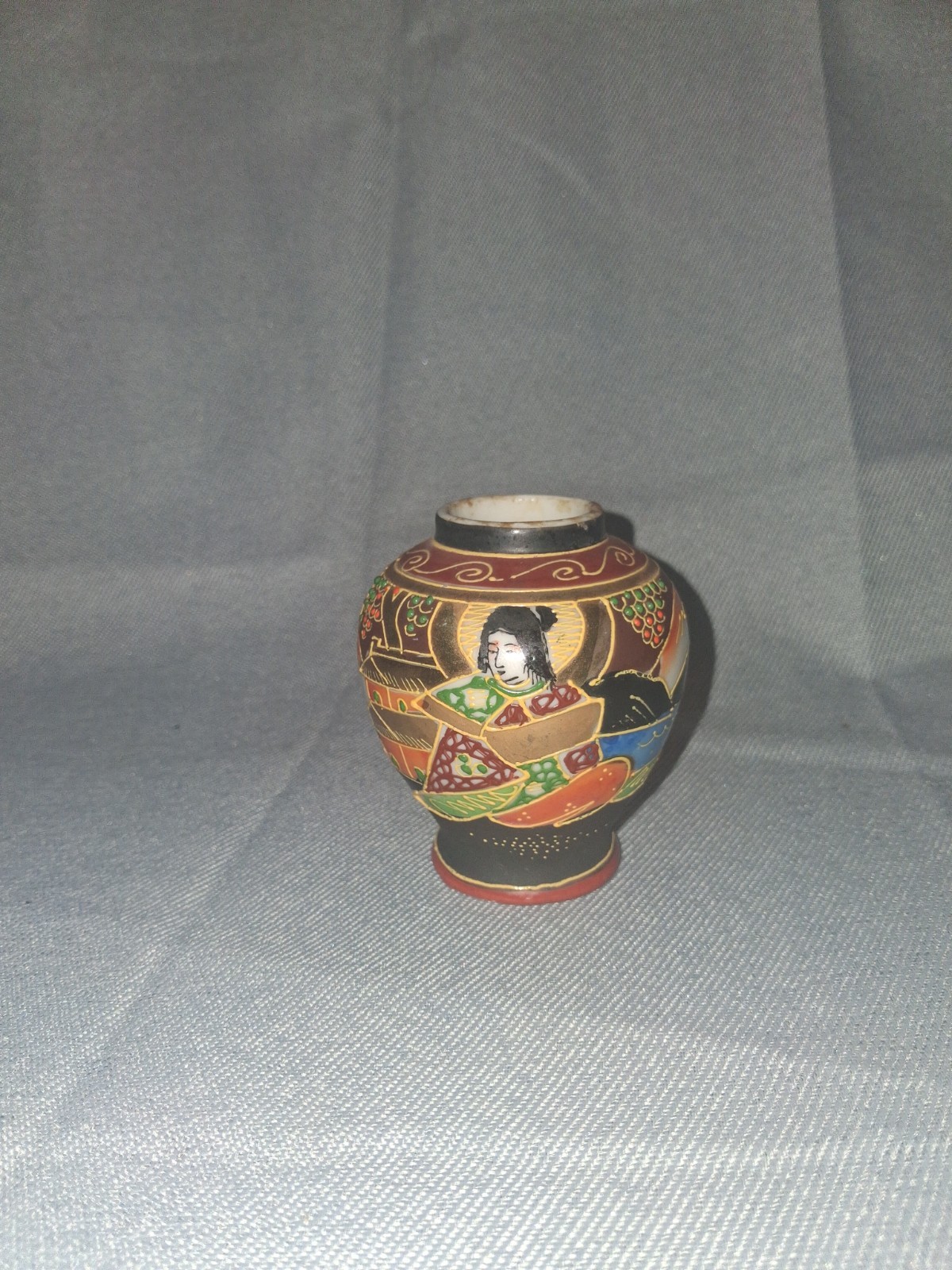 Vintage Japanese Moriage Vase Hand Painted Geisha Mt Fuji Gilt Small 3in
