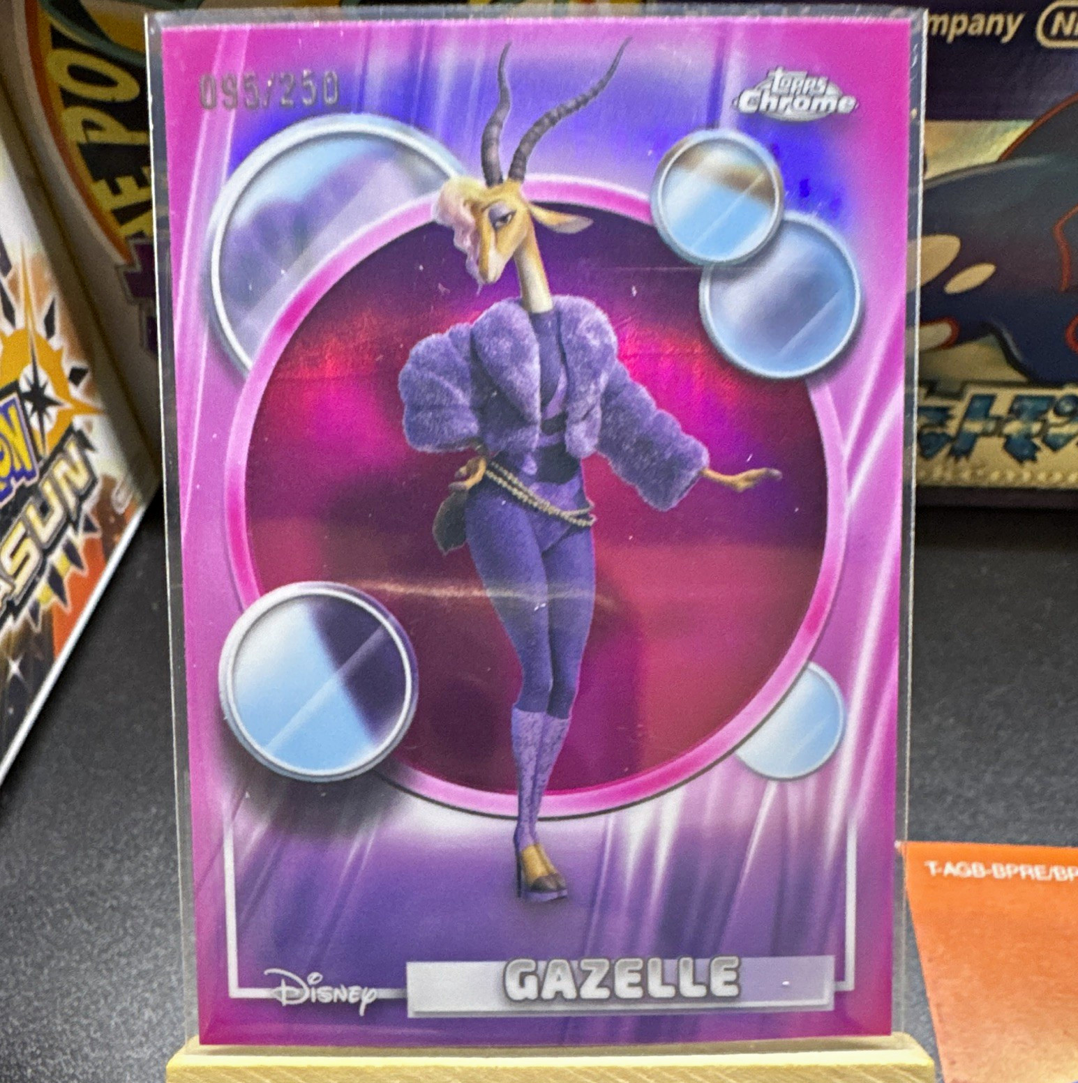 Topps 2016 Topps Chrome Disney Zootopia Gazelle #74 Pink Refractor 95/250