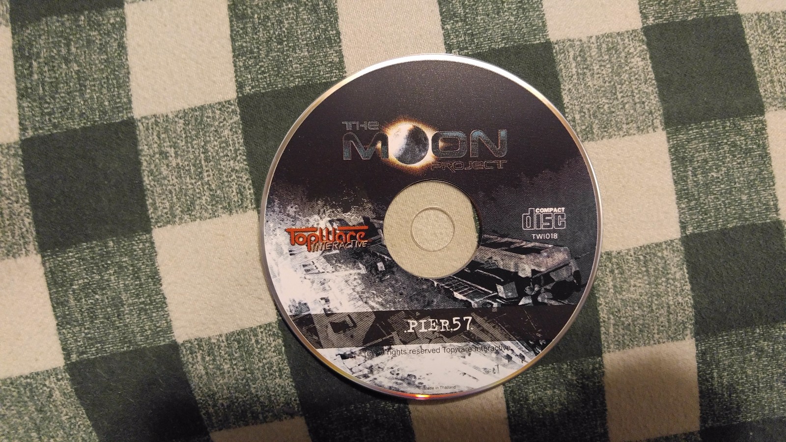 THE MOON PROJECT Pc Cd Rom Sequel to EARTH 2150 Pier 57