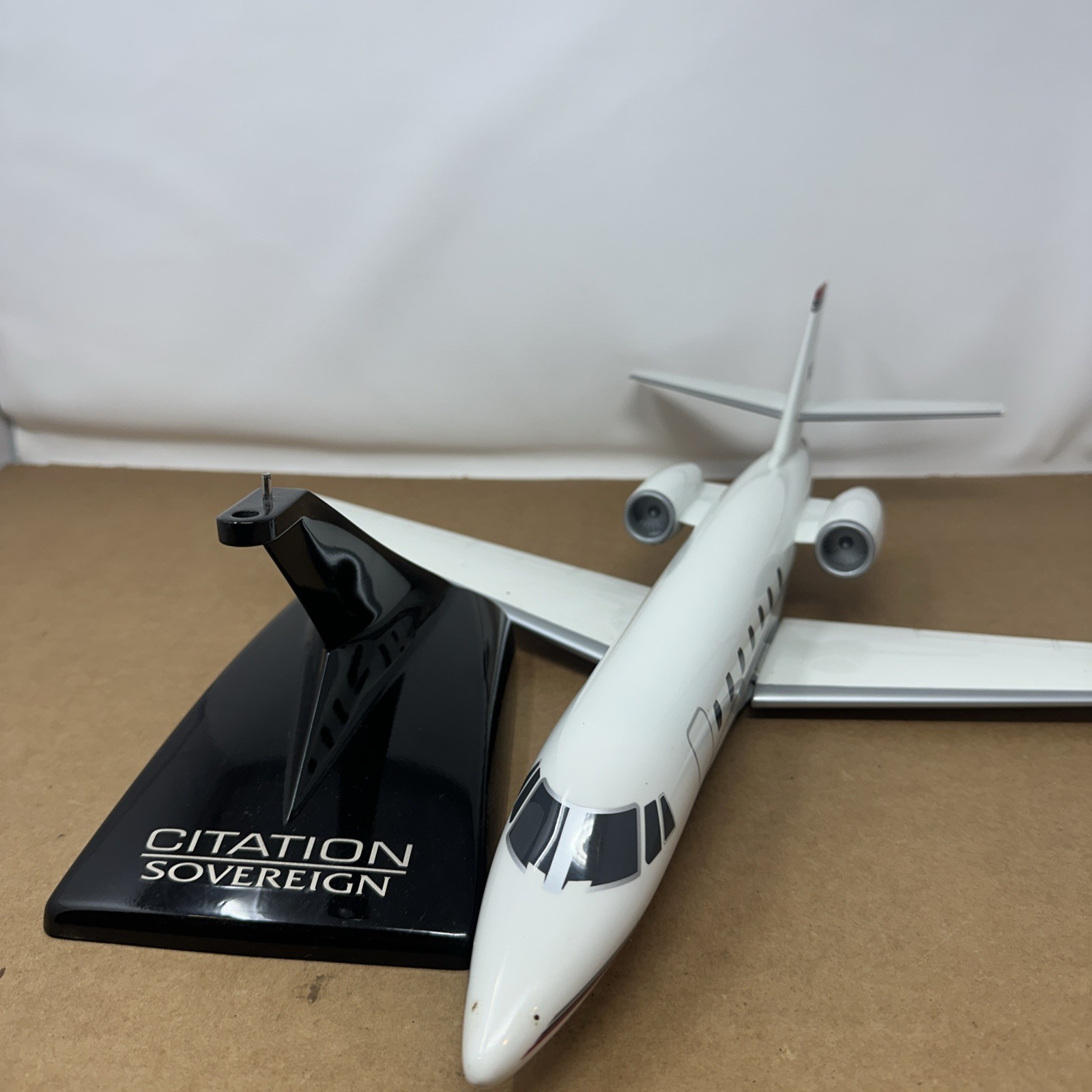 PAC MIN - Cessna Citation Sovereign Aircraft Desk Model 1:40 #N364QS