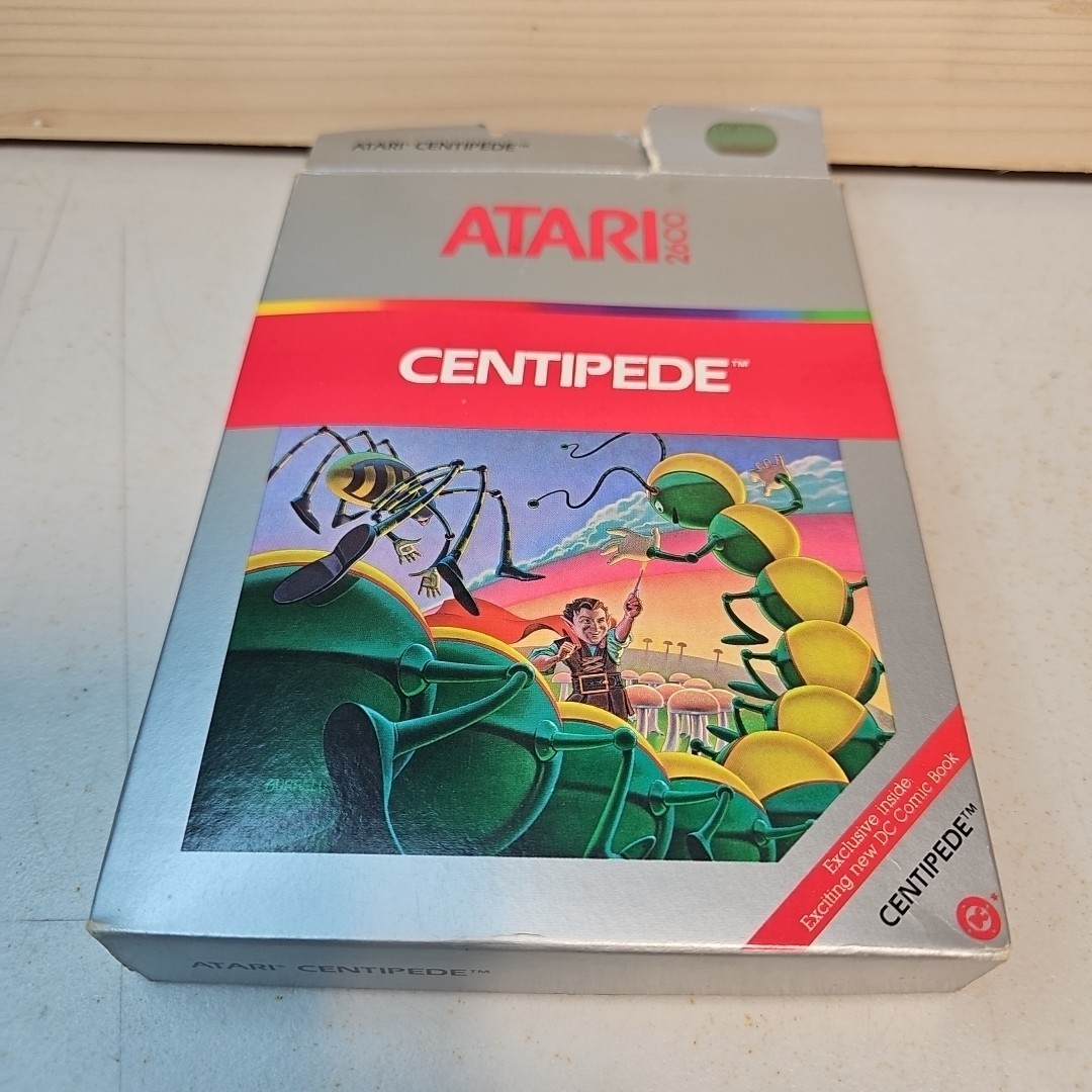 ATARI 2600 - CENTIPEDE GAME - COMPLETE  - 1987