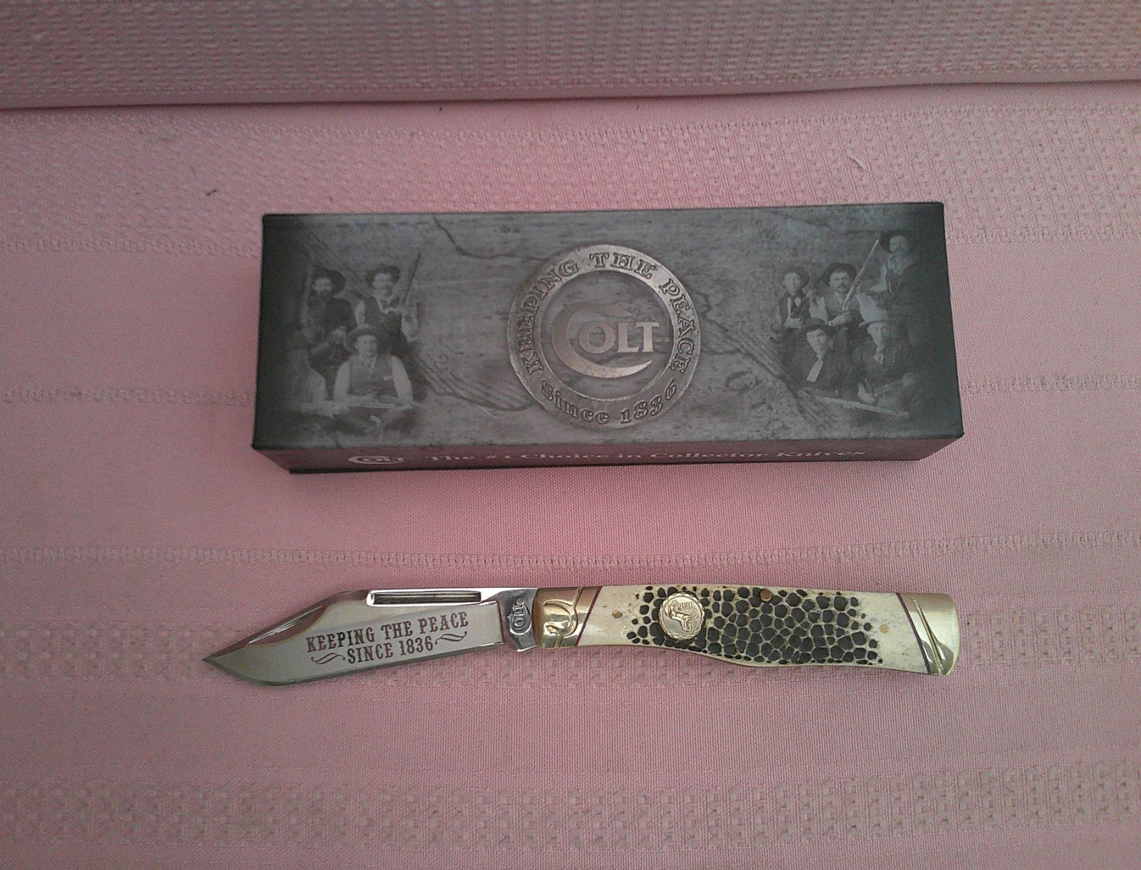 NIB Colt Buckshot Bone Gunstock Keeping The Peace Since 1836 Folding Knife