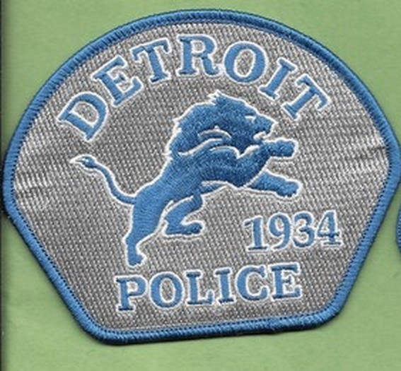 DETROIT MICH MI POLICE LION  PATCH HOLIDAY FOOTBALL