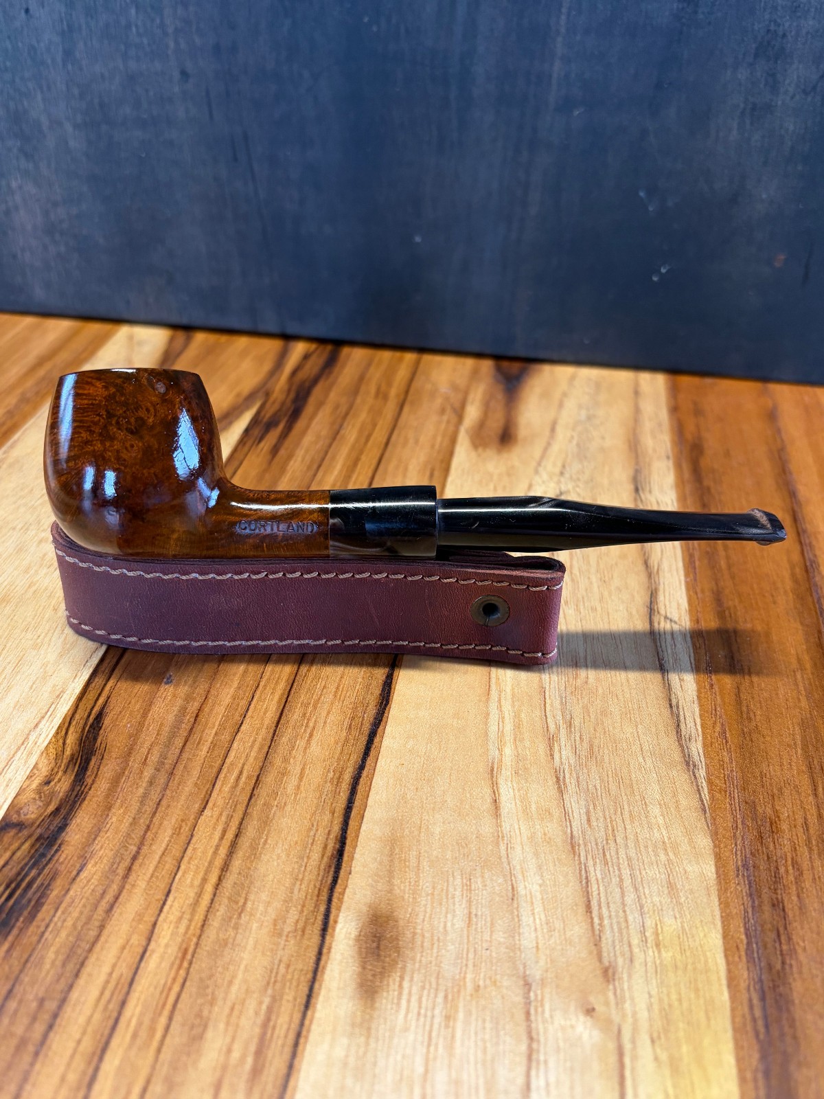 Cortland Briar Tobacco Pipe, Unsmoked, Beautiful Stem