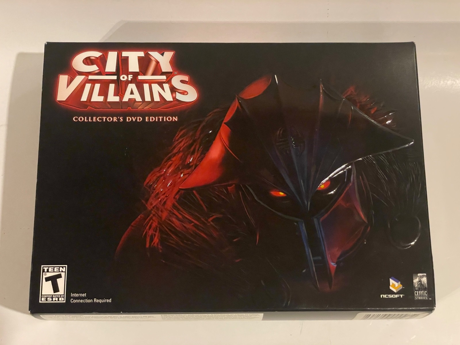 2005 City of Villains Collector's DVD Edition Rated T-Teen by Cryptic Studios