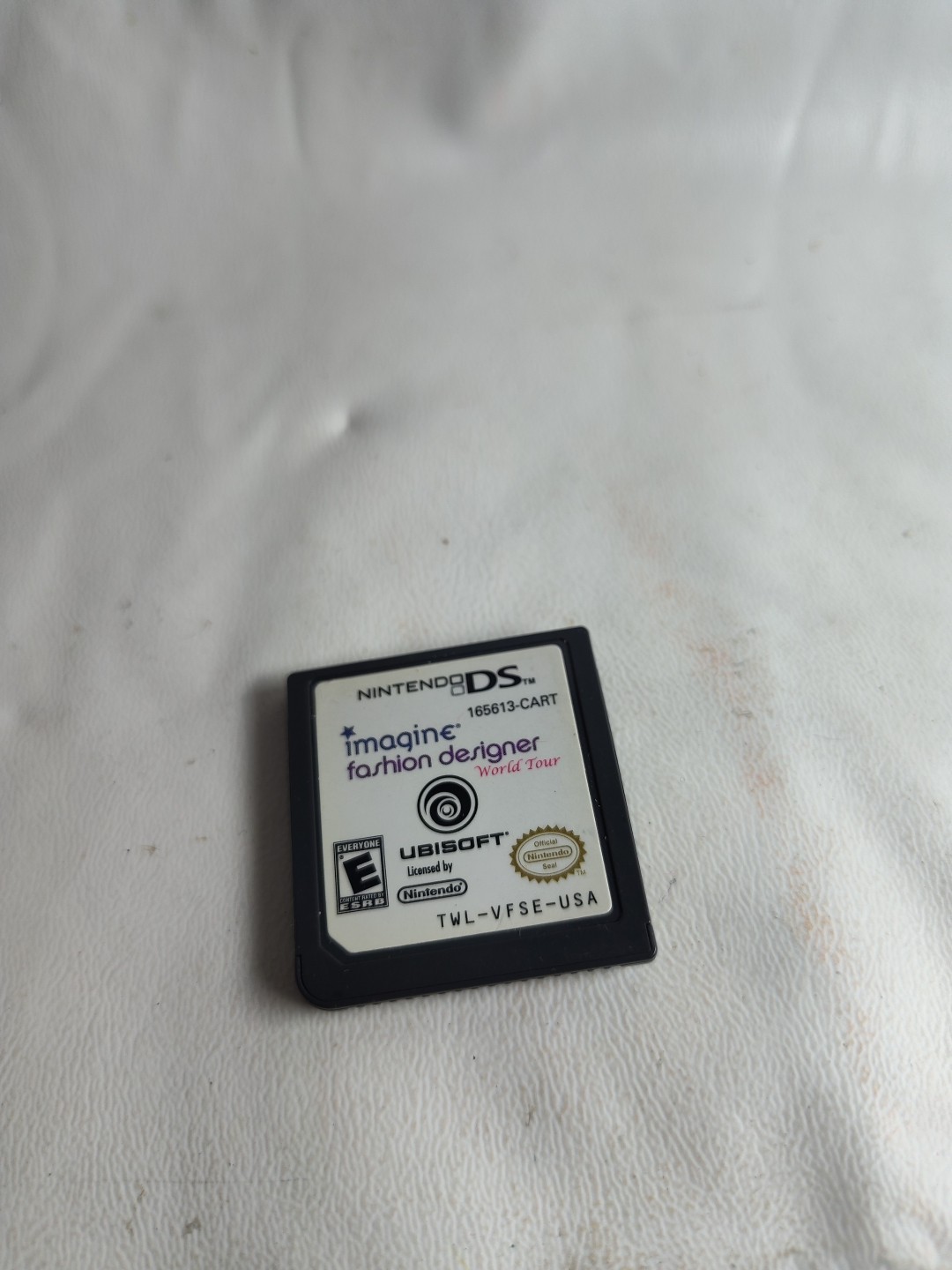 Imagine: Fashion Designer World Tour (Nintendo DS) Cartridge Only - Pre-Owned