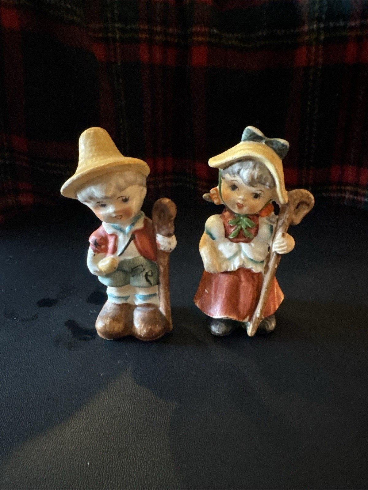 VTG 1950’s Hand Painted Shepherd Boy & Bo Peep Salt & Pepper Shaker Set Japan