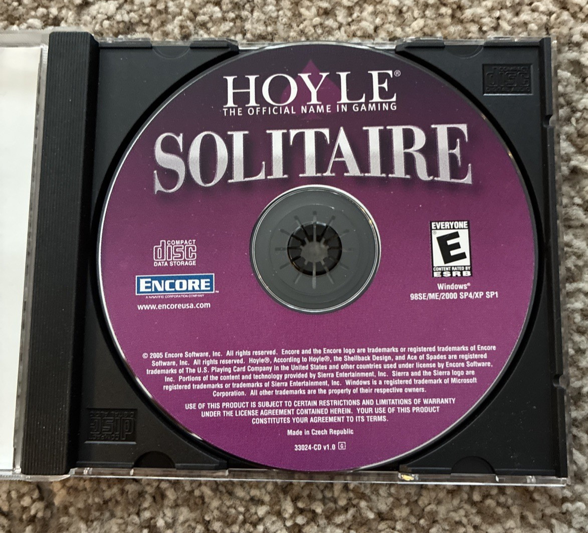 Hoyle Solitaire 2005 PC CD-ROM 50 Card Games Pyramid Arcade Windows