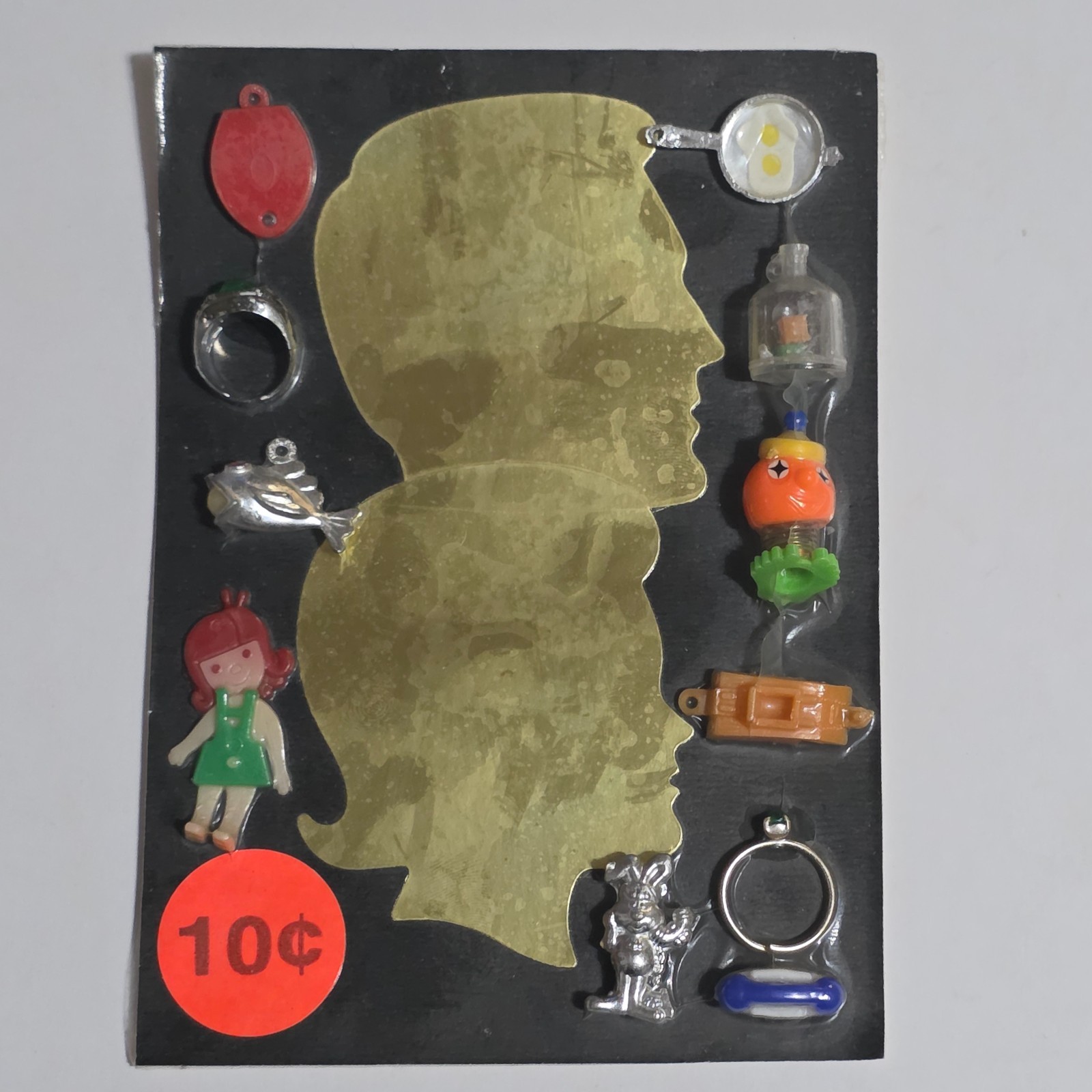 Gold Man & Woman Vending Machine Gumball Trinket Display Card 10c Vintage 1970s