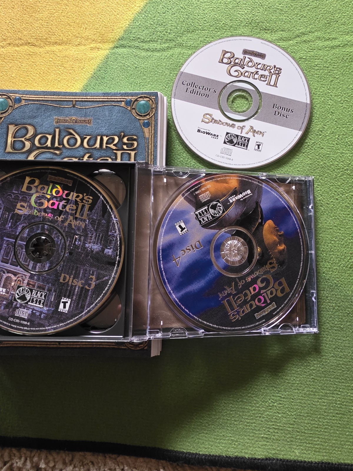 Baldur's Gate 2 game discs plus manual
