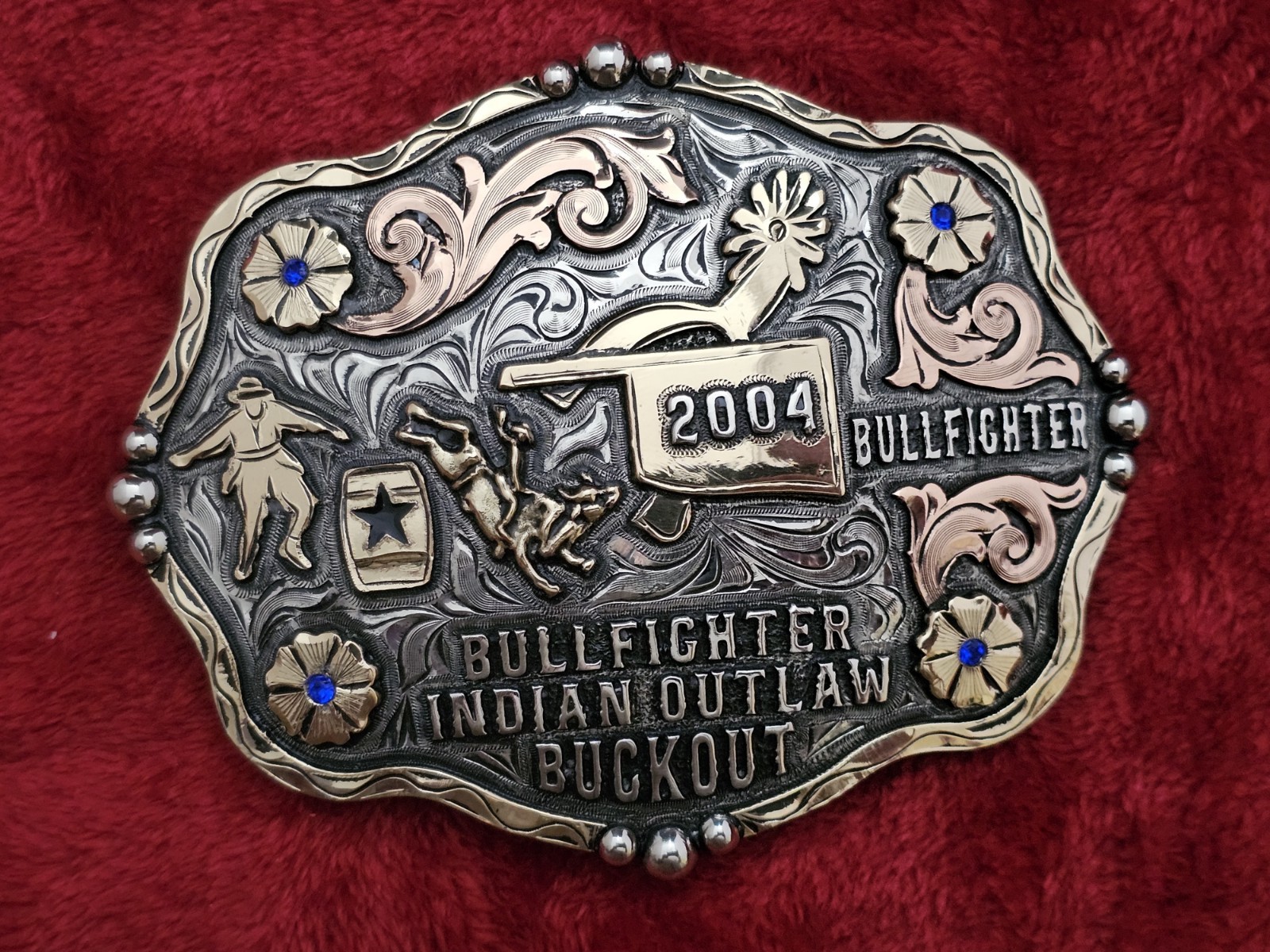 Bullfighting Superstar Rodeo Champion☆2004☆Indian Outlaw TROPHY BUCKLE☆☆107