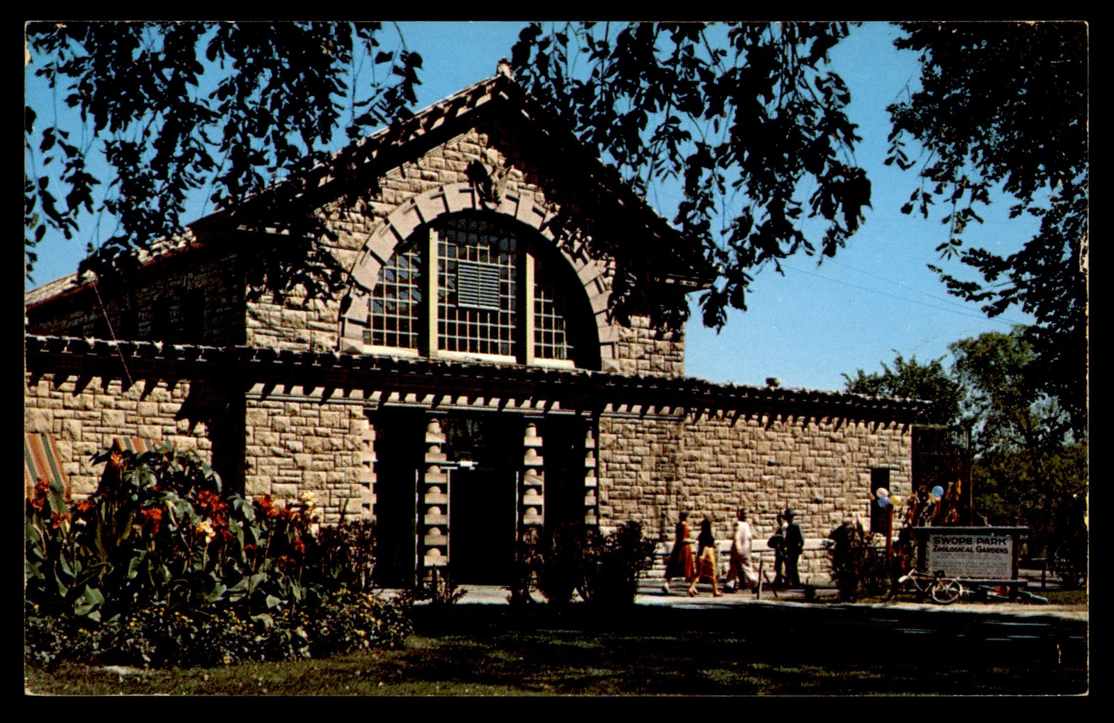 Postcard Swope Park Zool Entrance, Kansas City, MO