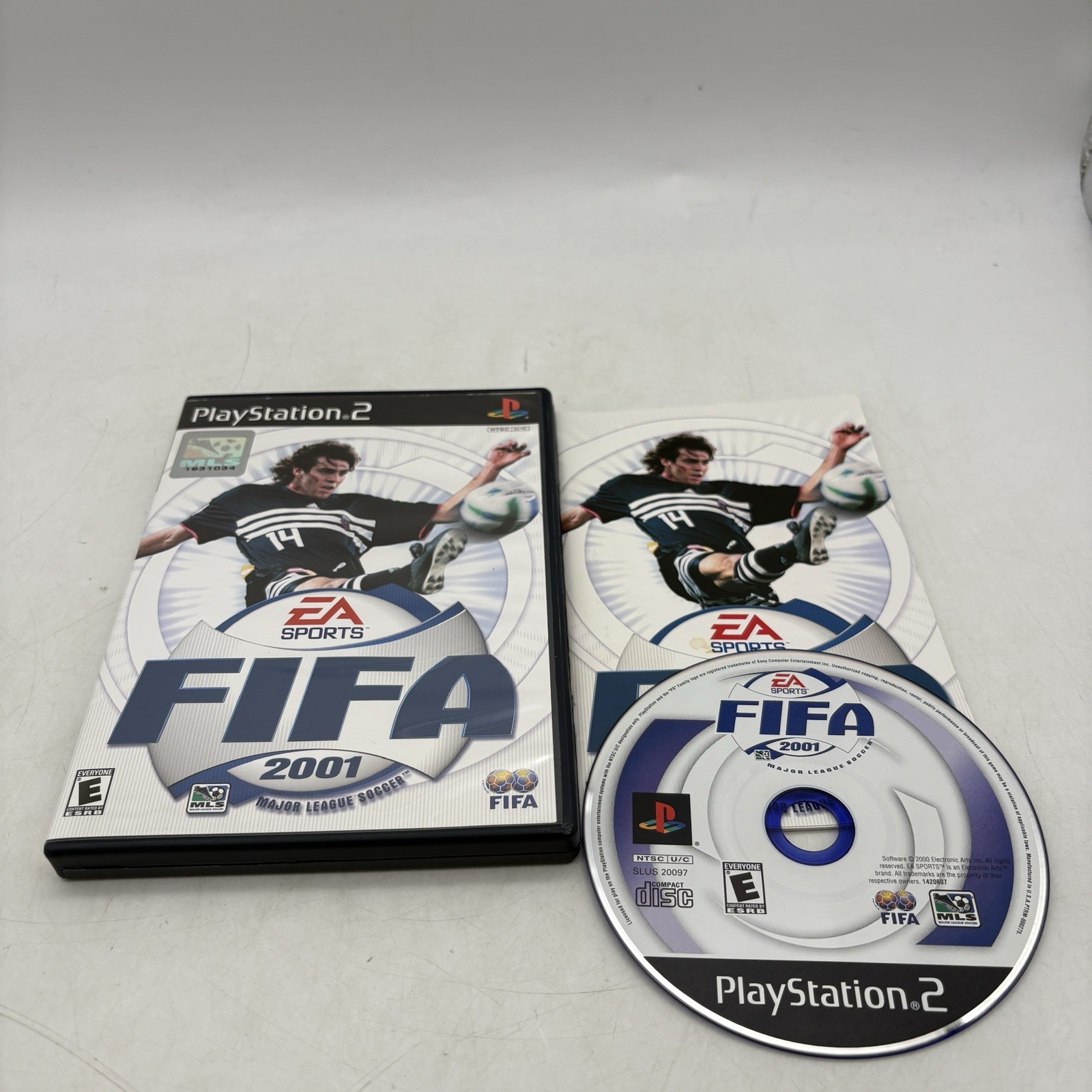 FIFA 2001 Major League Soccer MLS PlayStation 2 Complete CIB + Reg Card Tested