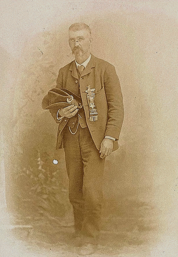 CIVIL WAR MAINE GAR VET. CABINET PHOTO IN MEMORIAM A.A. DWINAL POST #3 DEP\'T ME.