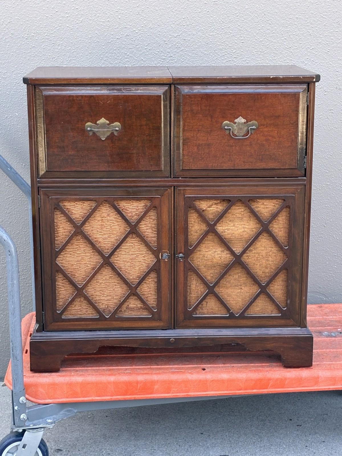 Vintage 1947 General Electric 326 Console Radio Phonograph Beamascope As-Is
