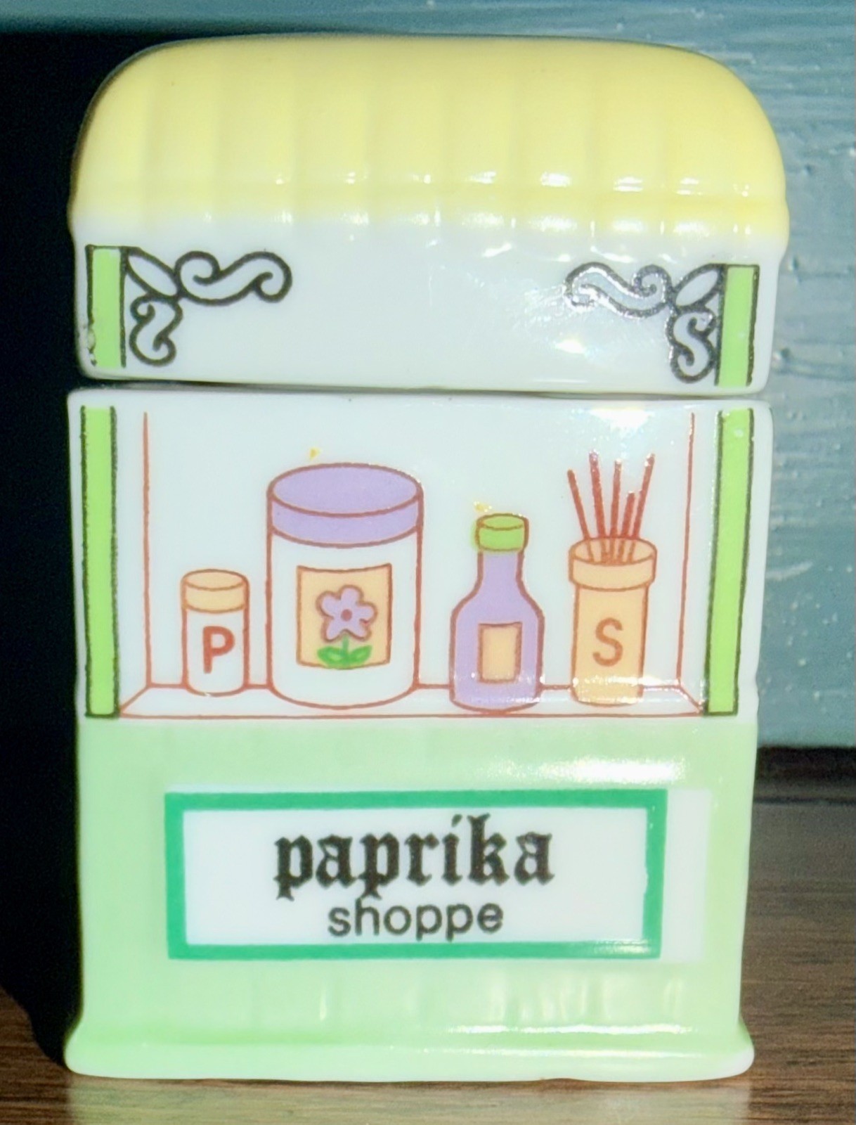 Vintage 1990 EPI Paprika Spice Jar