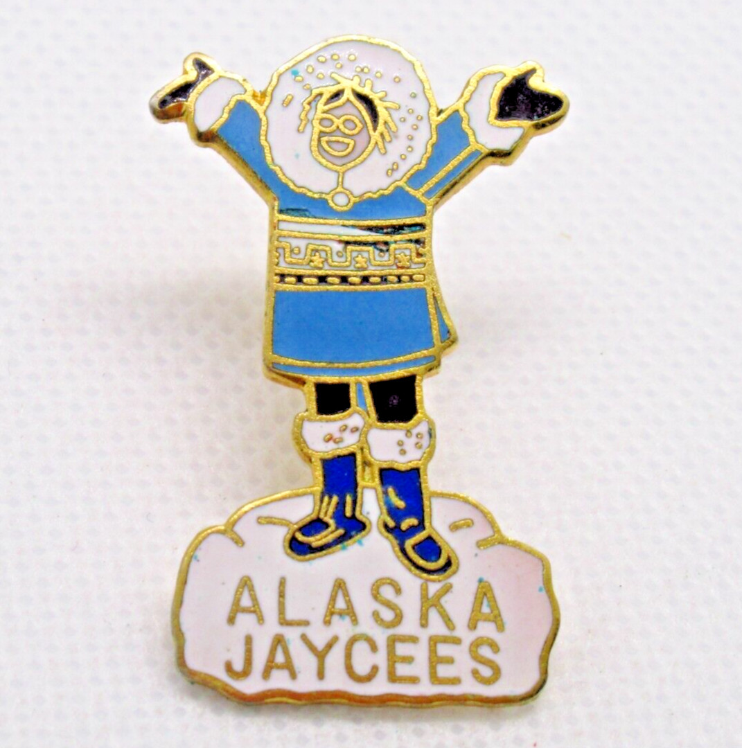 Vintage Alaska Jaycees Pin The Last Frontier Eskimo Parka Mukluks Gold Tone