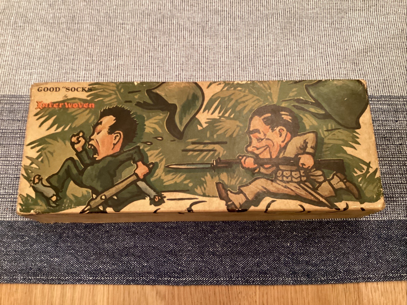 Vintage 1942 WWII Interwoven Socks Box MacArthur Propaganda Military War Art