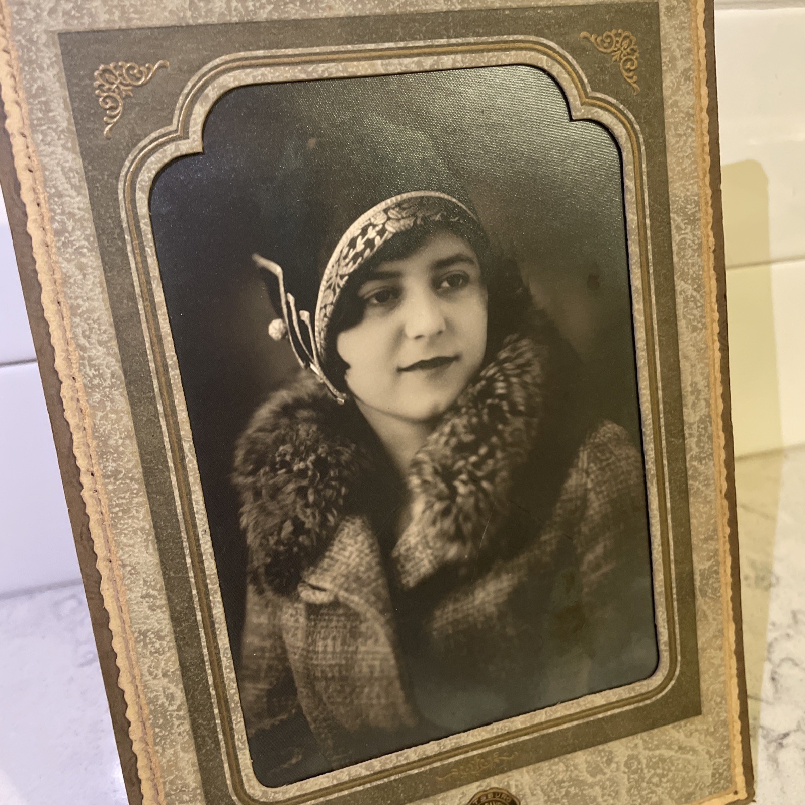 Vintage Photo Pretty Girl in hat and fur  Flapper Girl  1900\'s 5x7