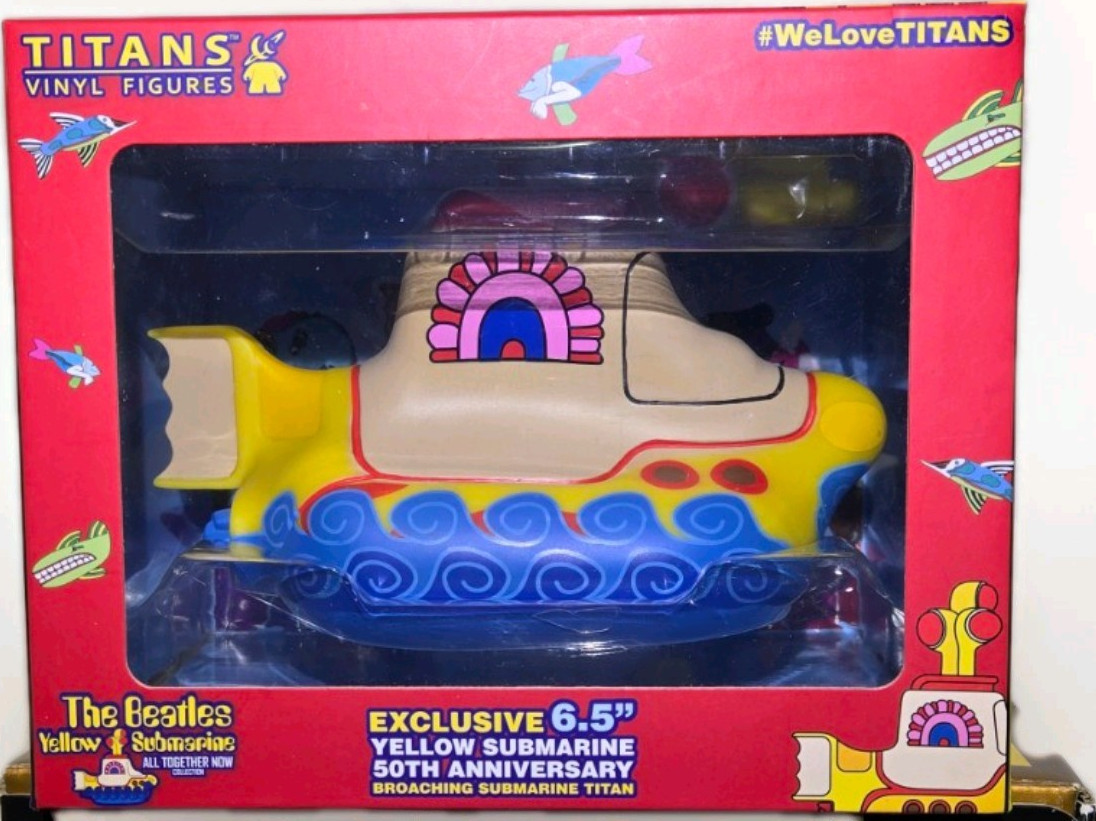 TITANS Vinyl Figures The Beatles Yellow Submarine Exclusive Vinyl Figure 6.5in