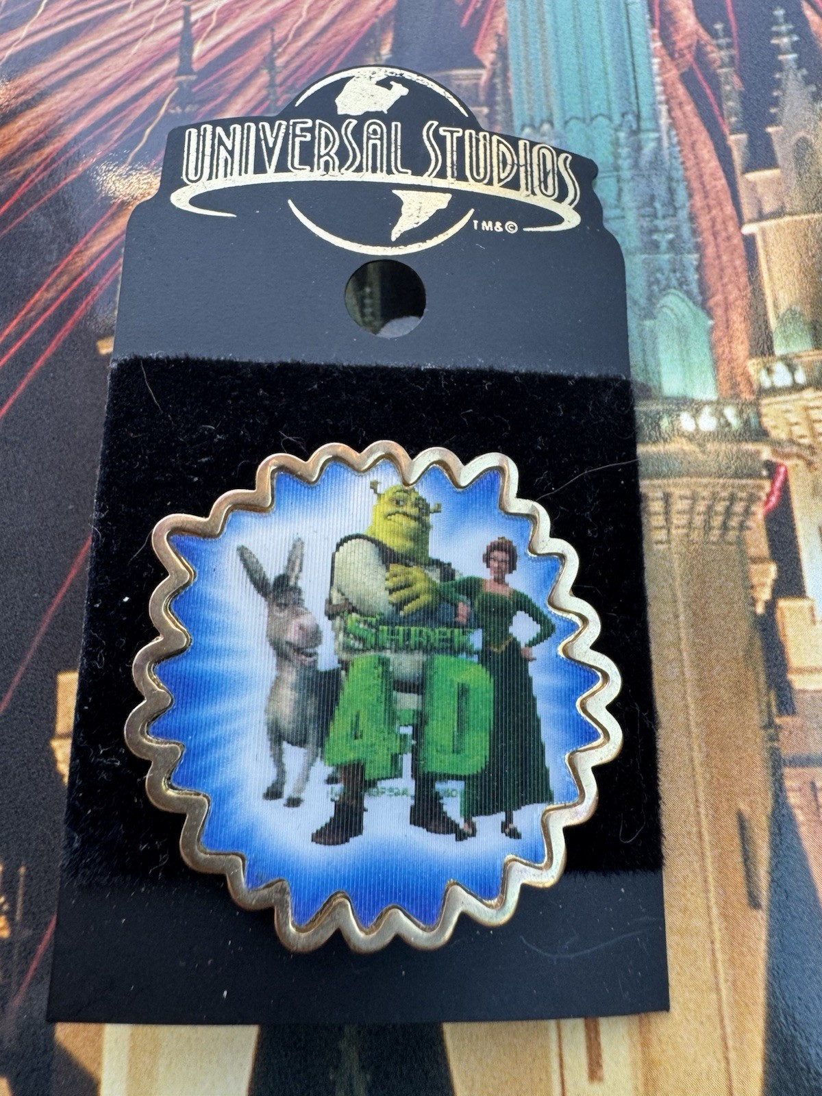 Universal Studios Shrek 4-D 4D Adventure 2003 Deamworks Donkey Fiona Pin