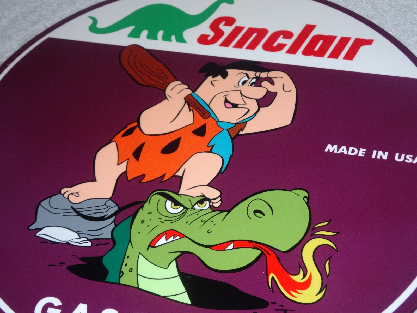 VINTAGE THE FLINTSTONES FRED SINCLAIR DINOSAUR GASOLINE PORCELAIN METAL OIL SIGN