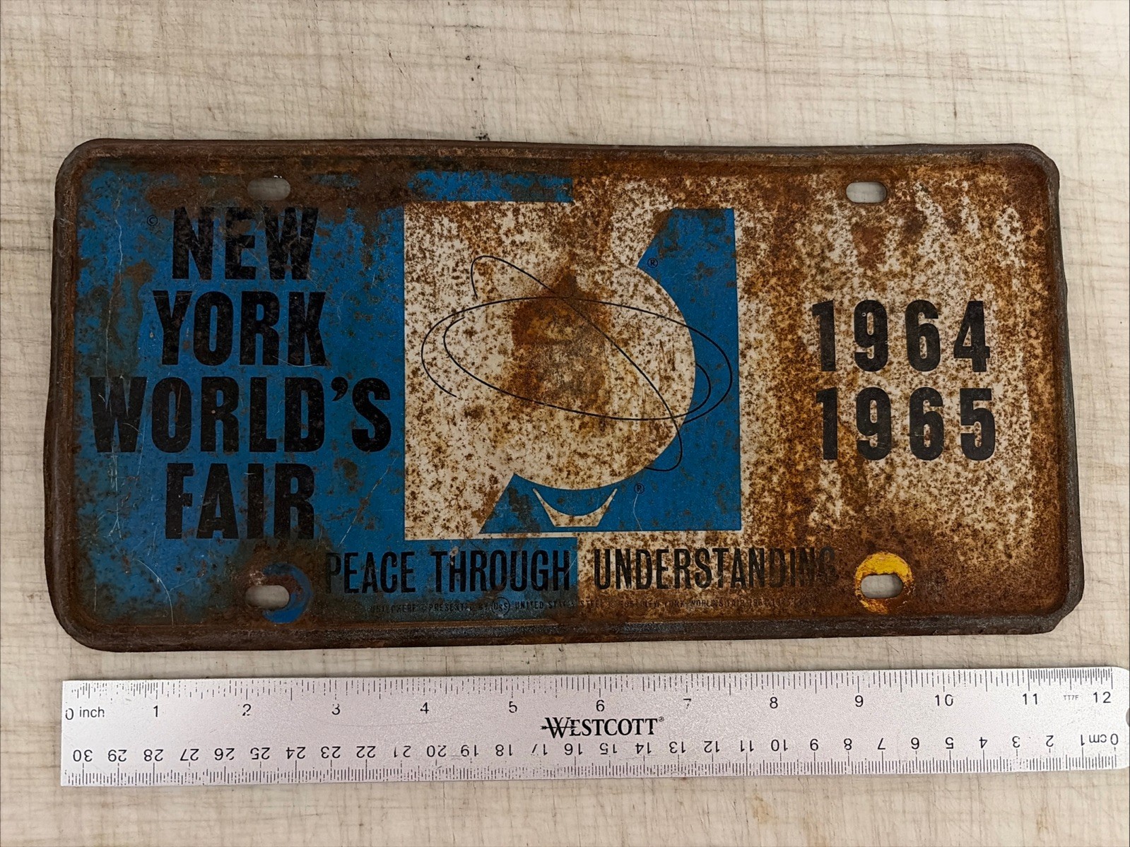 Vintage 1964 1965 New York World’s Fair License Plate Booster Topper