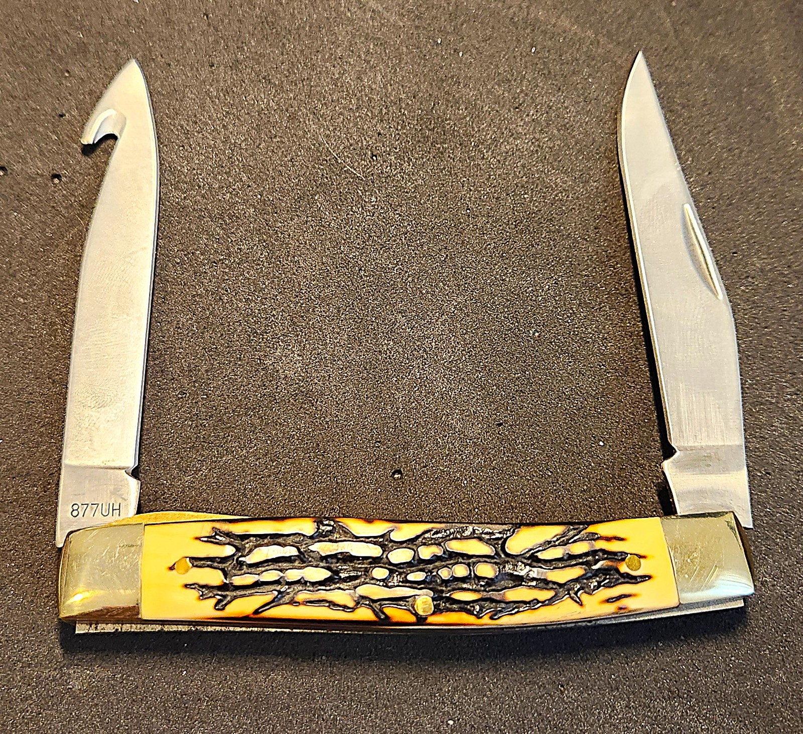 NEW SCHRADE UNCLE HENRY MUSKRAT  POCKET KNIFE W/GUT HOOK 3.75