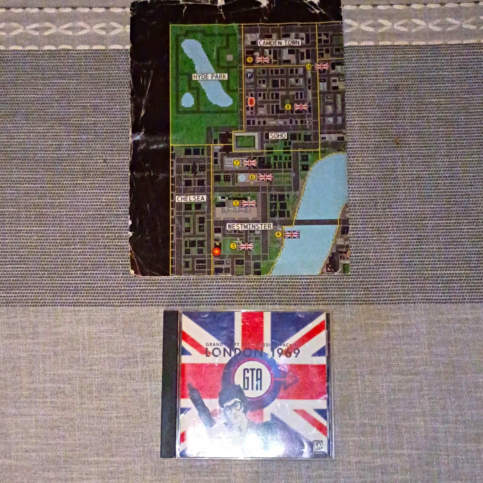 Rockstar Games Grand Theft Auto London 1969 PC 1999 Disc And Case Clean Map Worn