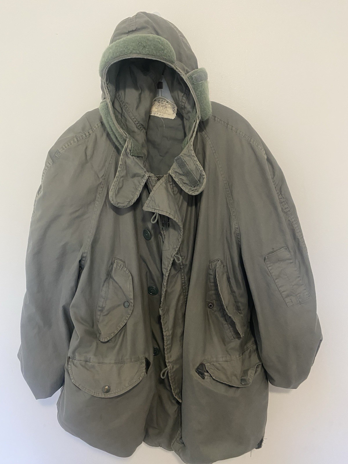 Vintage USAF Cold Weather Parka Mens Size XL CWU-8/P Hood 1970s READ