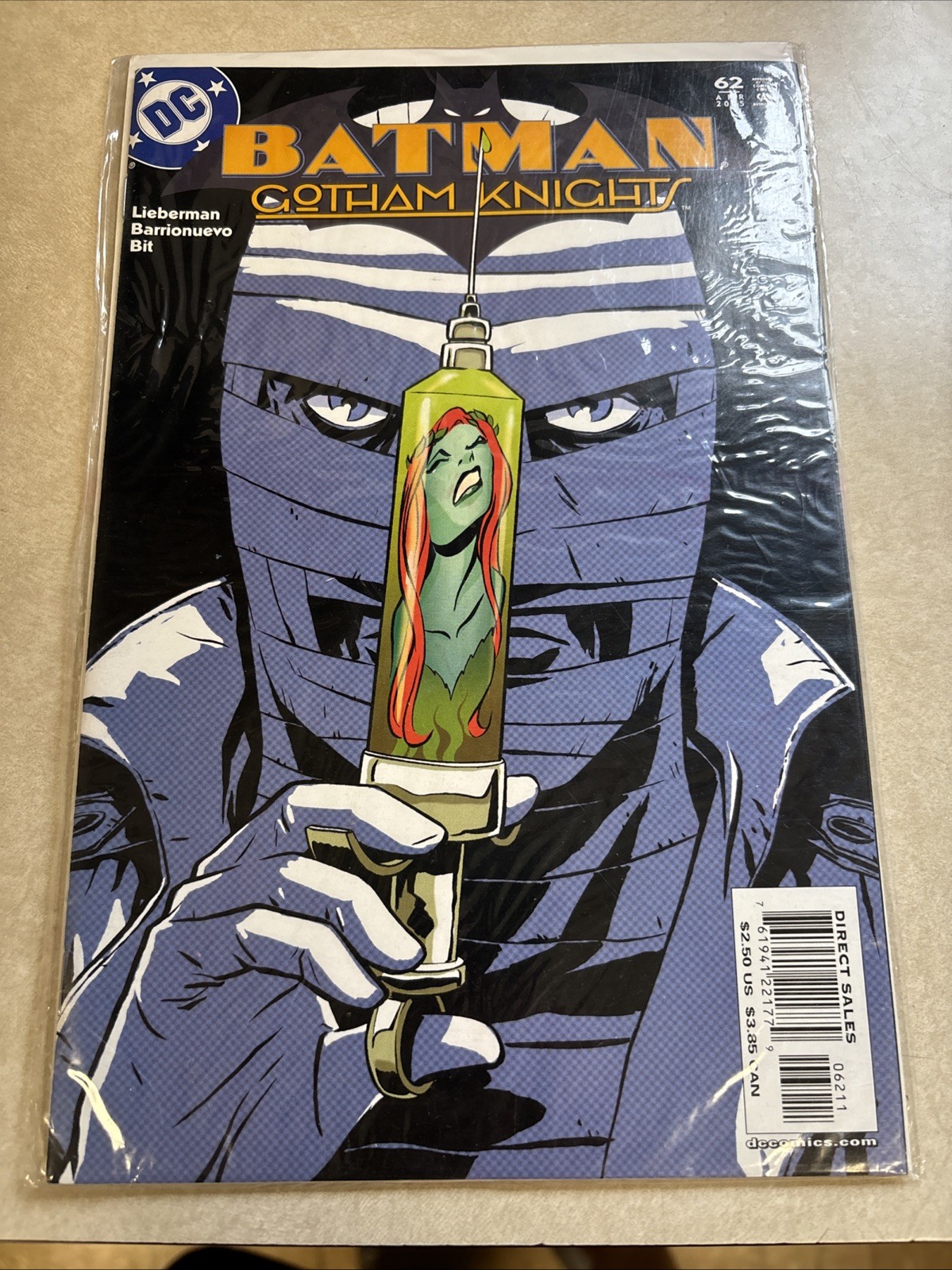 Batman Gotham Knights #62  4/2005  -  DC Comics  - Batman  - DC
