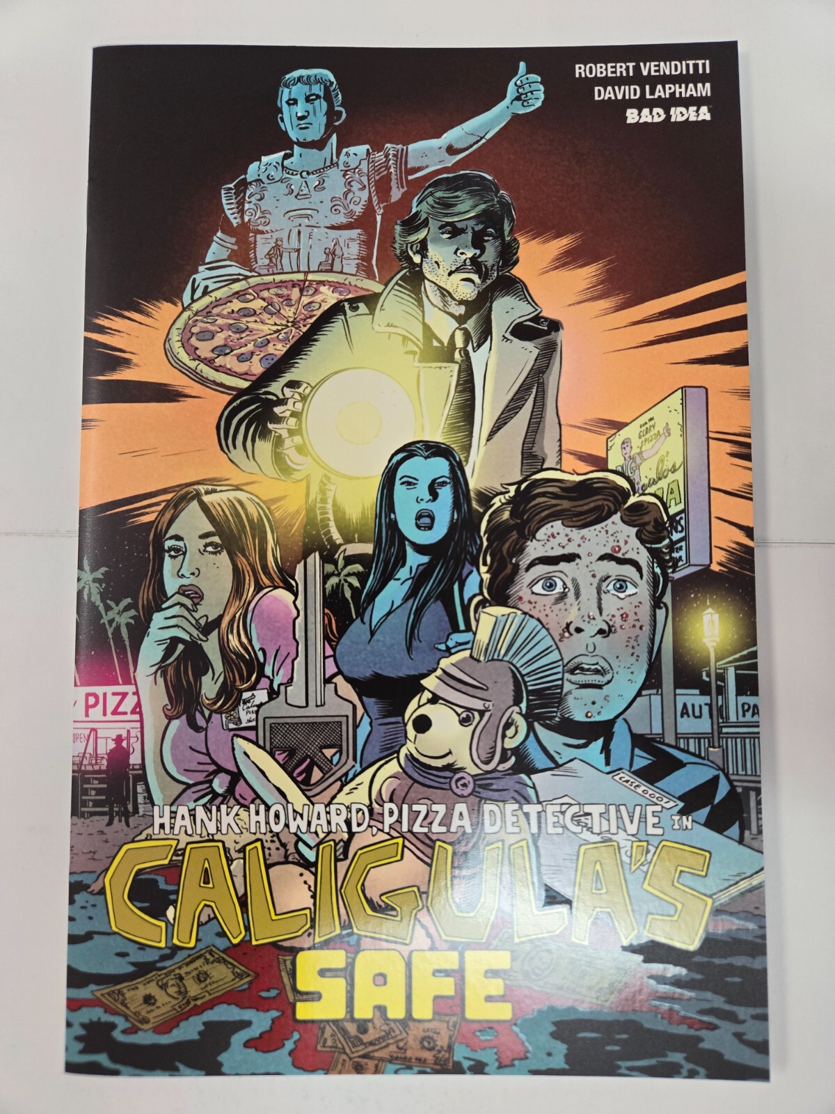 HANK HOWARD, PIZZA DETECTIVE IN CALIGULA'S SAFE #1 NEAR MINT BAD IDEA b-383