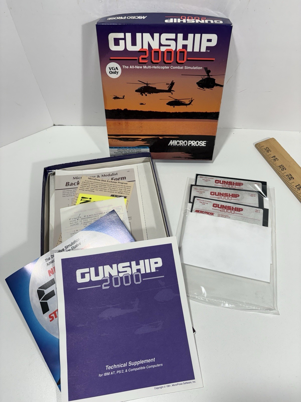 Gunship 2000 Helicopter Simulation MicroPose 5.25 Floppy  PC Complete
