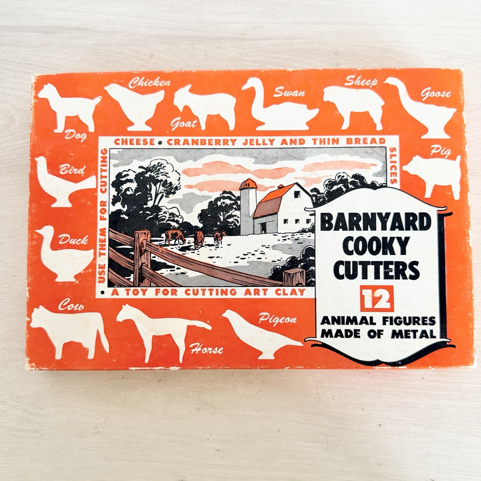 Vintage Barnyard Cooky Cutters 12 Metal Farm Animals Complete Box Disneyland Tag