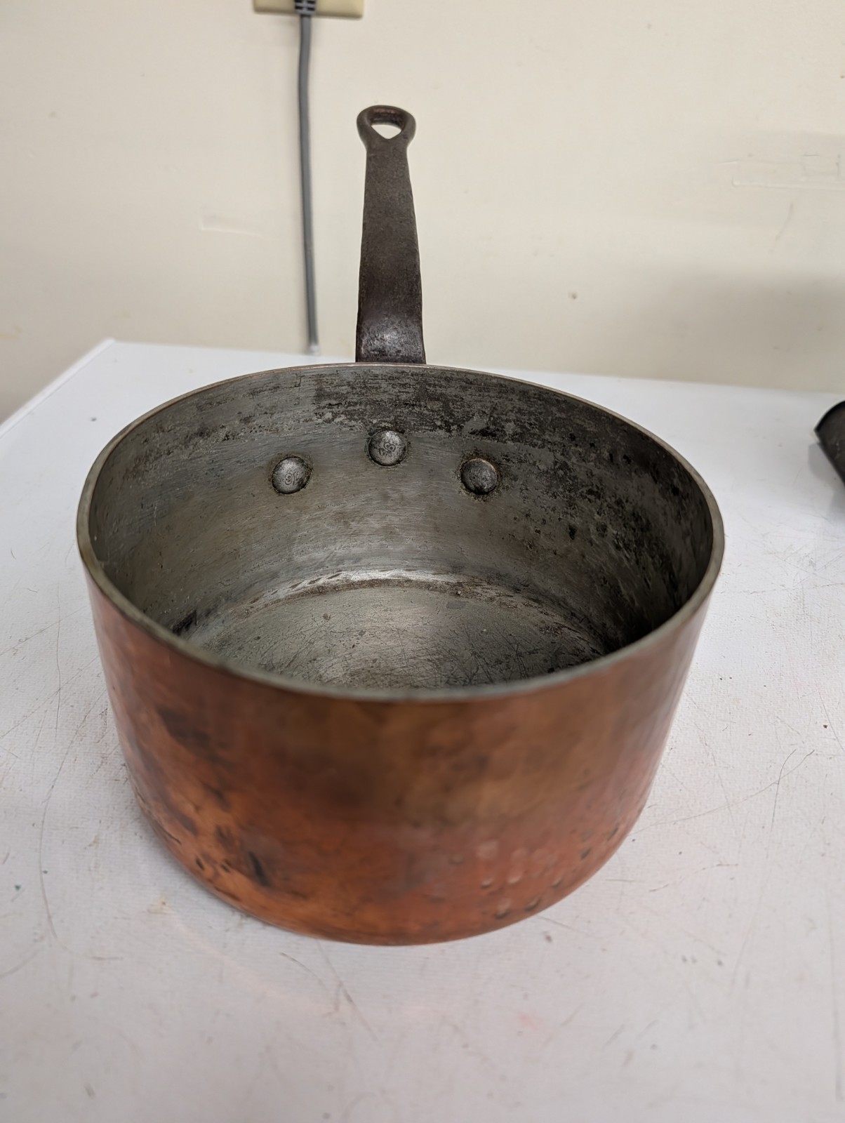 Antique GAILLARD PARIS Copper Saucepan 18cm Hammered Heavy 5.7lb Iron Handle