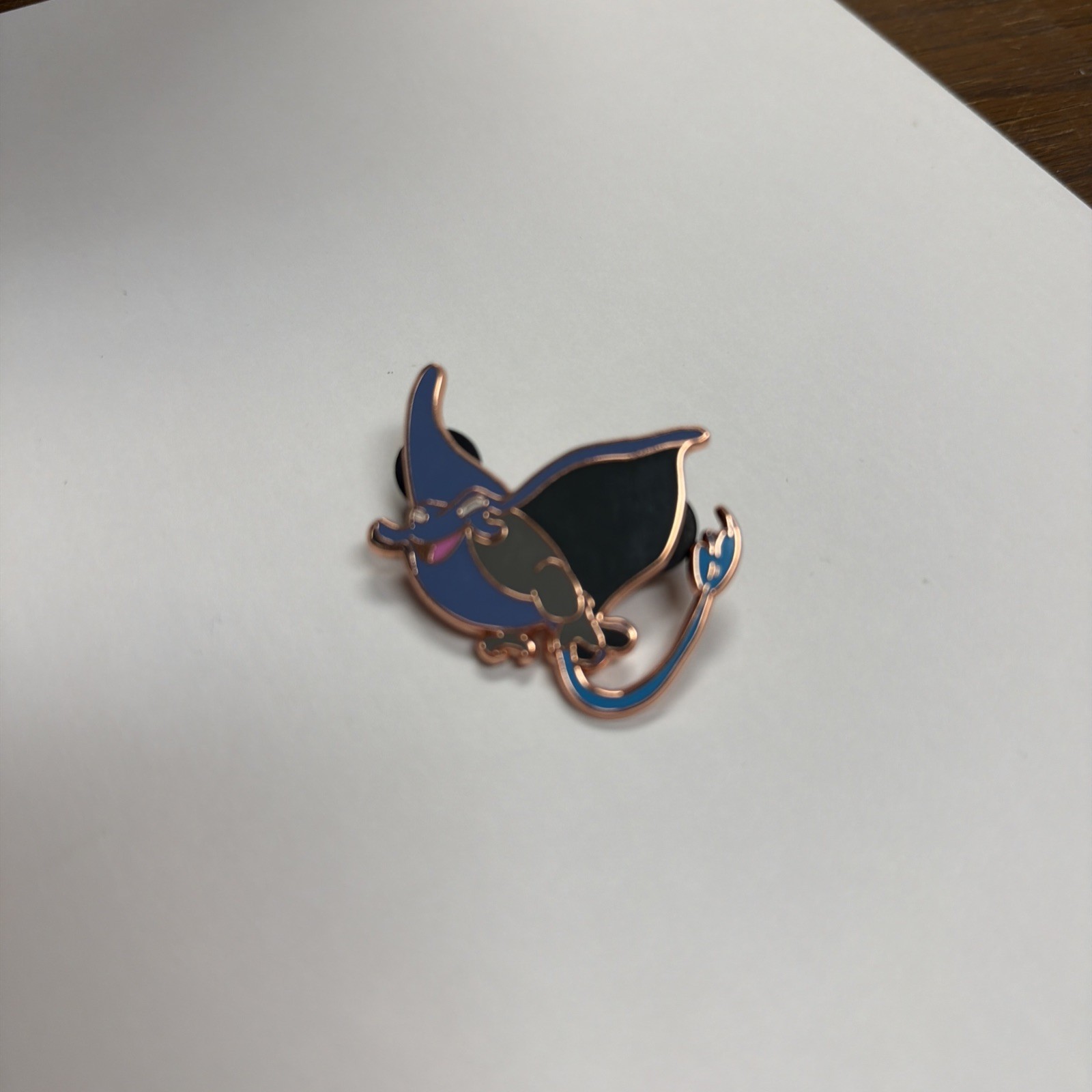 Flying Manta Ray MetaZoo Pin Club 2021 Limited Release Filter the Feeble