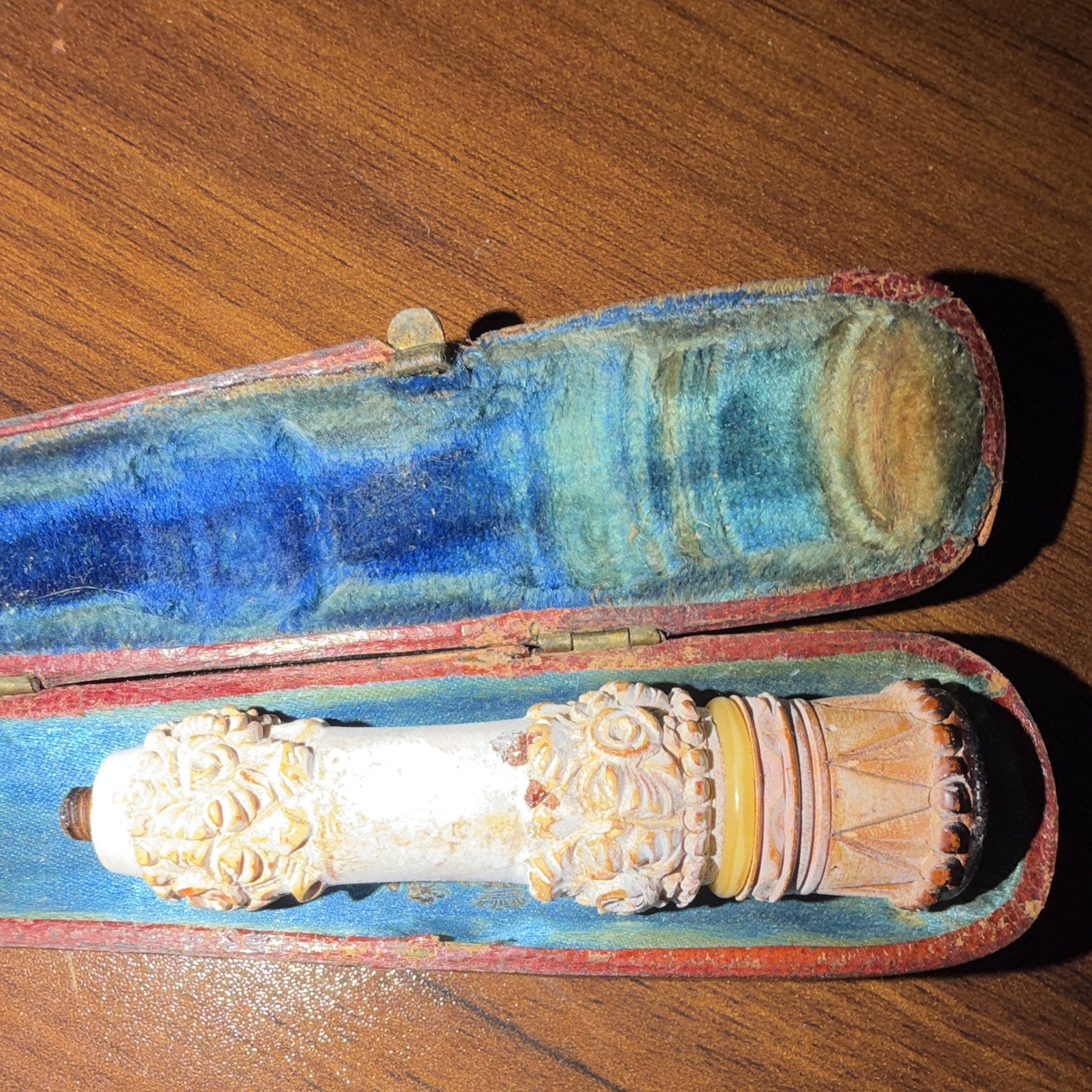 Antique Victorian Carved Meerschaum & Amber Cigar Holder in Original Case Roses