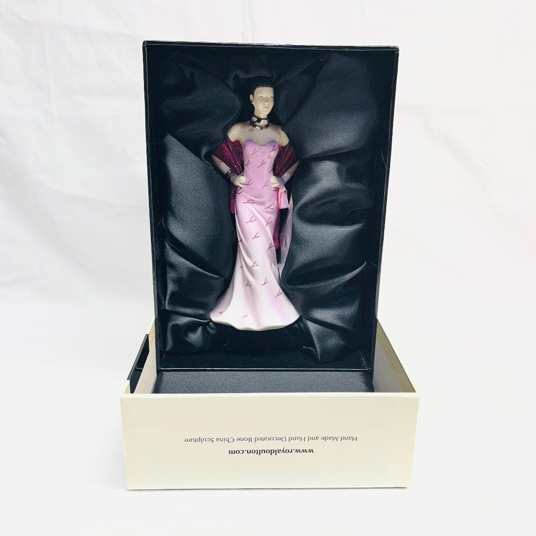 2006 NEW VTG Pretty Ladies Royal Doulton Isabella  England Thailand  3\