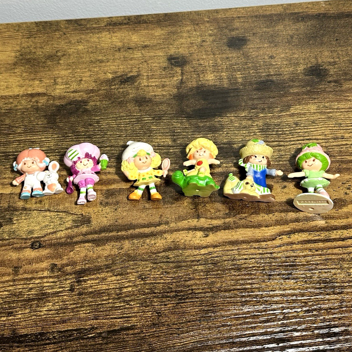 Strawberry Shortcake Vintage 1982 Mini Figurines Lot of 7 Painted Plastic