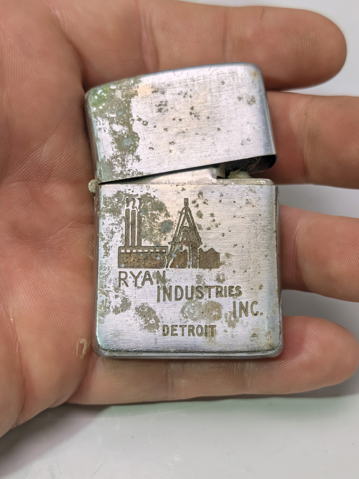 1946-53 Vintage Zippo Lighter Ryan Industries Detroit Advertising -Needs Repair
