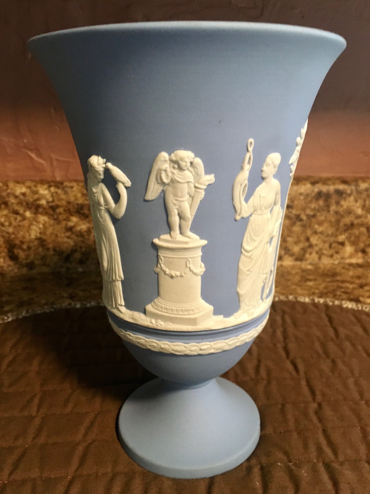 Vintage Wedgwood Jasperware Goddess and cupid Urn Vase 7.25” lt Blue