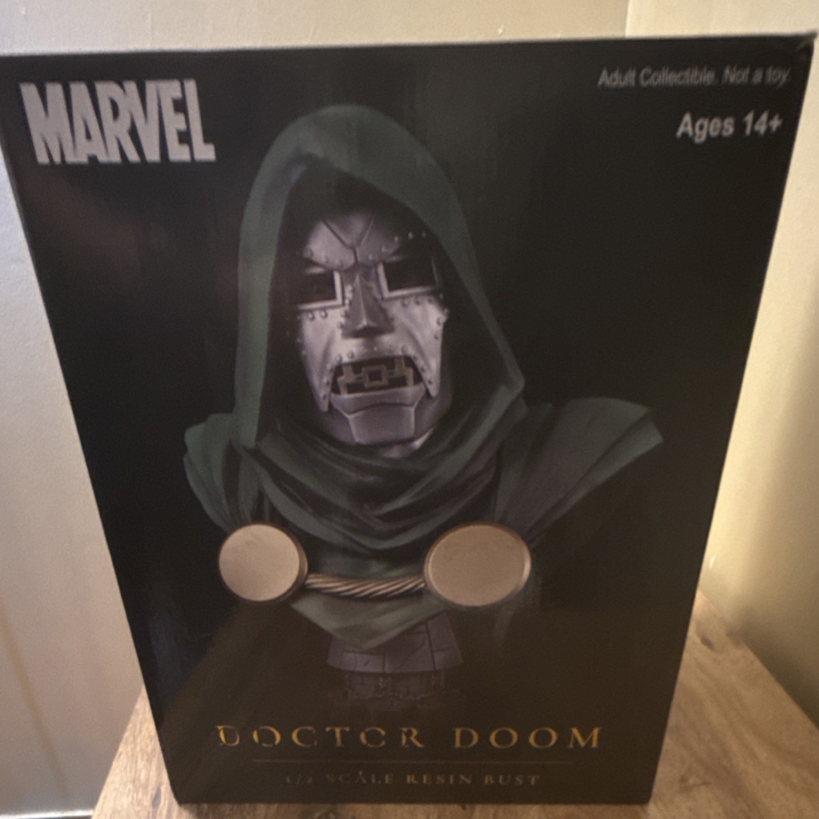 Marvel Doctor Doom 1:2 Resin Bust Legends 3D Collector\'s Limited Edition Statue