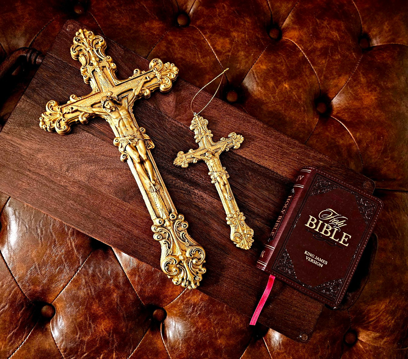10 Piece Set Bespoke Ornate Gold Crucifix Xmas Ornaments