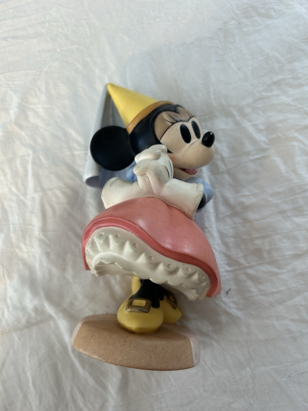 Walt Disney Collectors Society 1996 Princess Minnie Brave Little Tailor Figurine