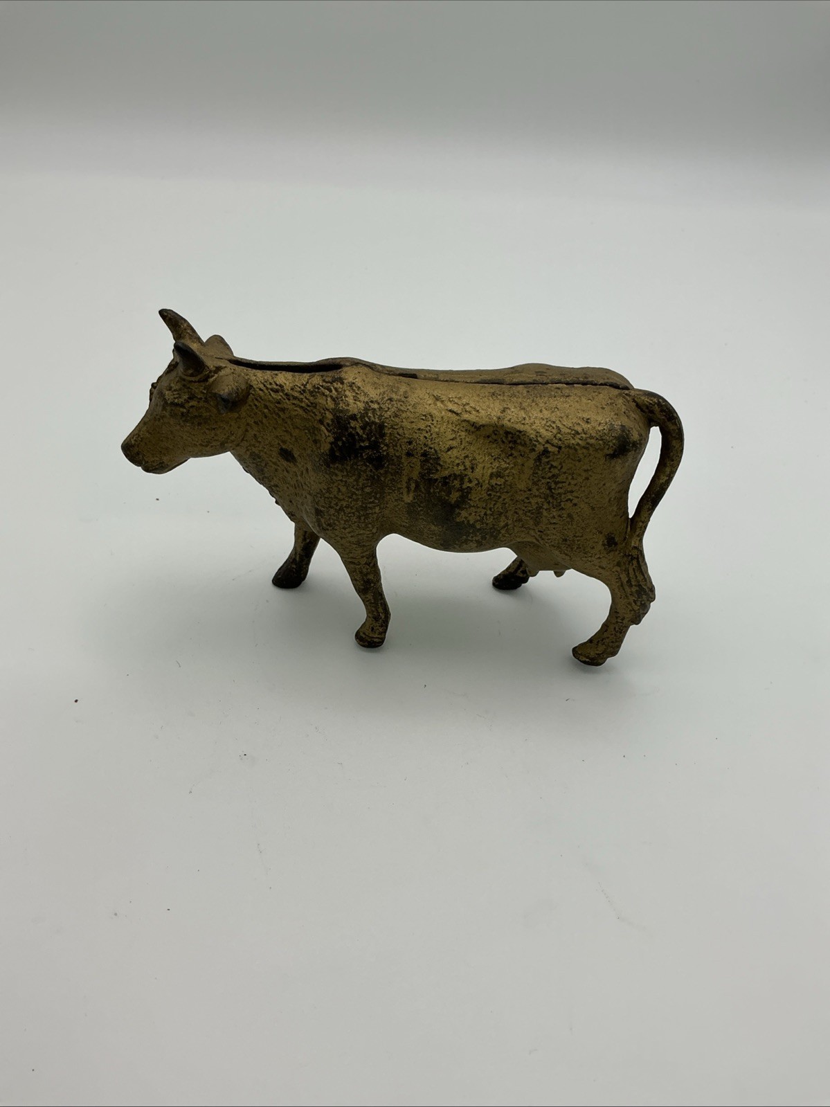 Antique 1920\'s Cast Iron Gold Cow Animal Still Coin Penny Bank – A.C. Williams