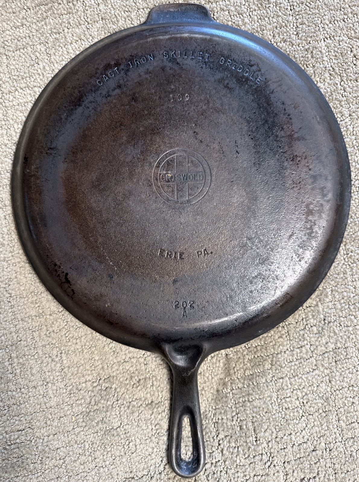 Griswold Cast Iron Small Logo 109 Skillet Griddle 202 A