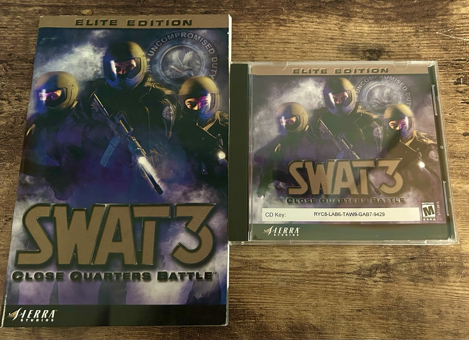 SWAT 3: Close Quarters Battle -- Elite Edition (PC, 2000) W  Book